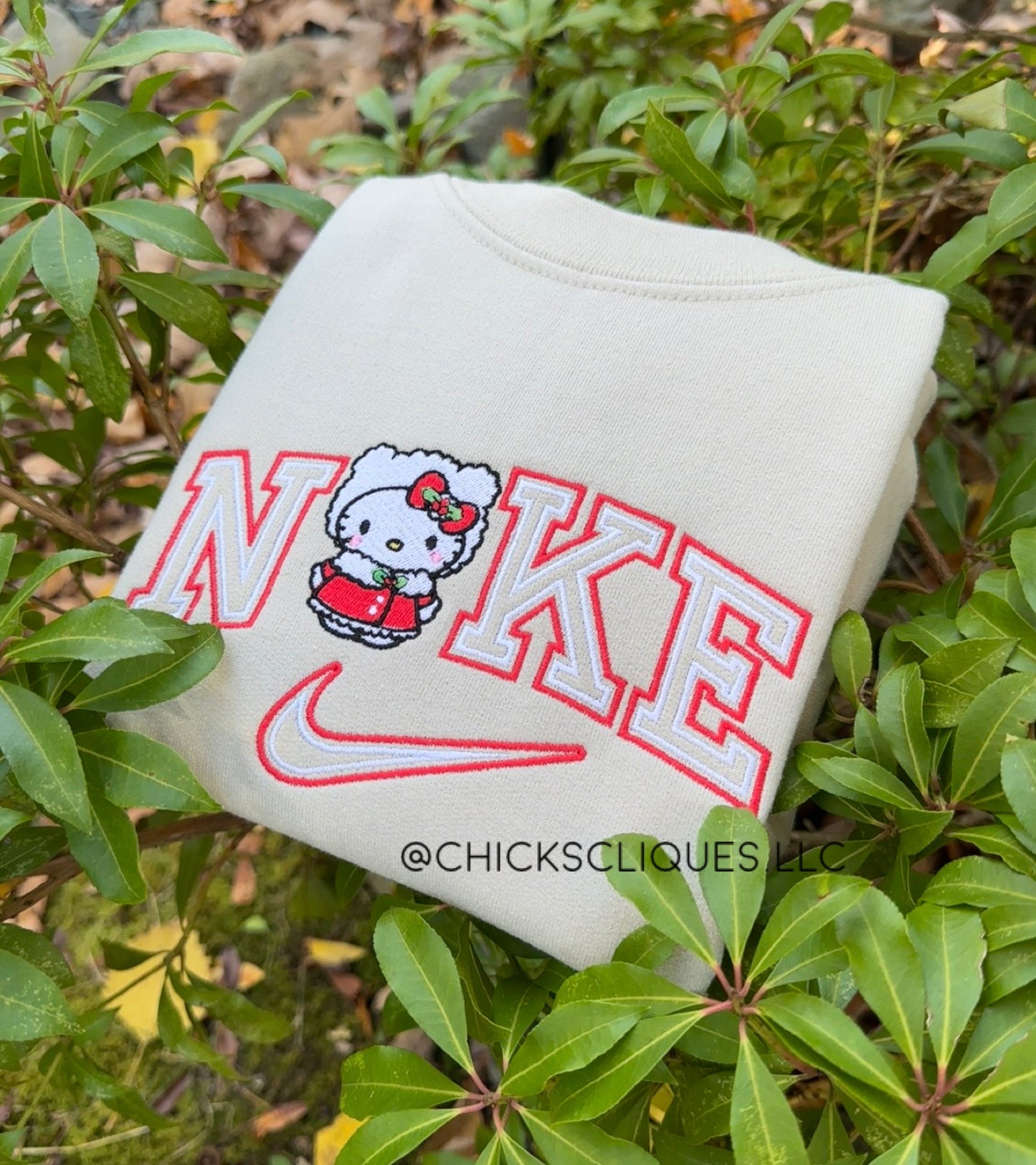 Kitty Red Outfit x Check Christmas Embroidery Crewneck Sweatshirt