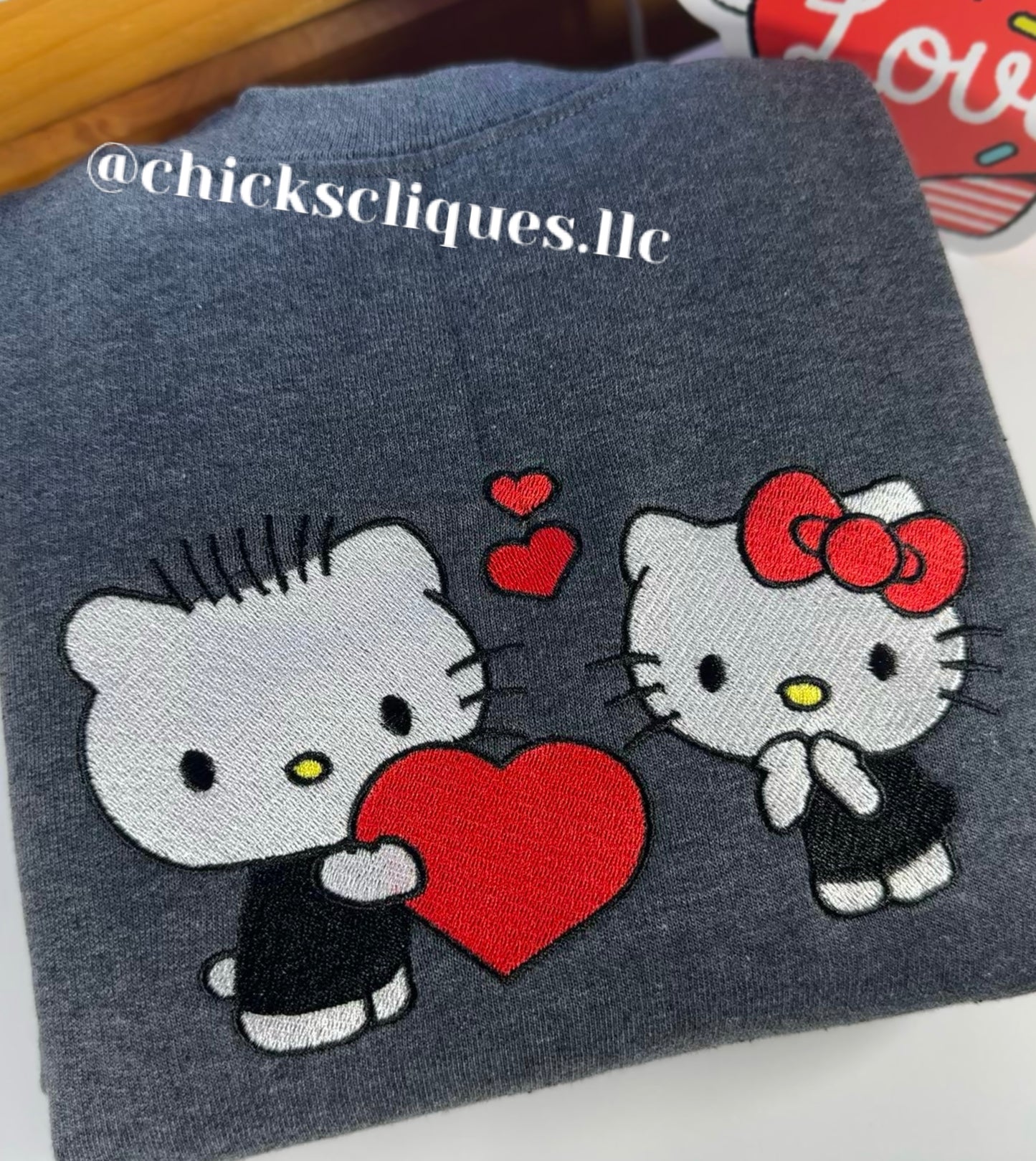 Dear Daniel Passing Heart Kitty Embroidery Crewneck Sweatshirt
