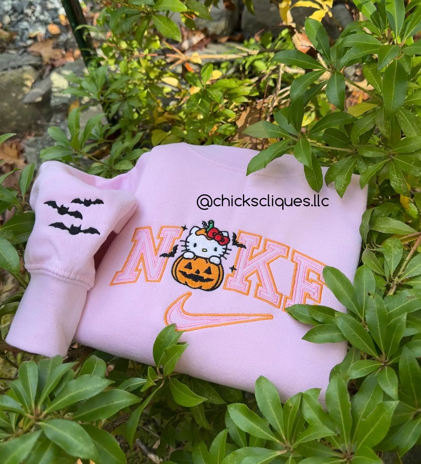 Kitty Pumpkin Red Bow and Bats With Sleeve Halloween Embroidery Crewneck Sweatshirt
