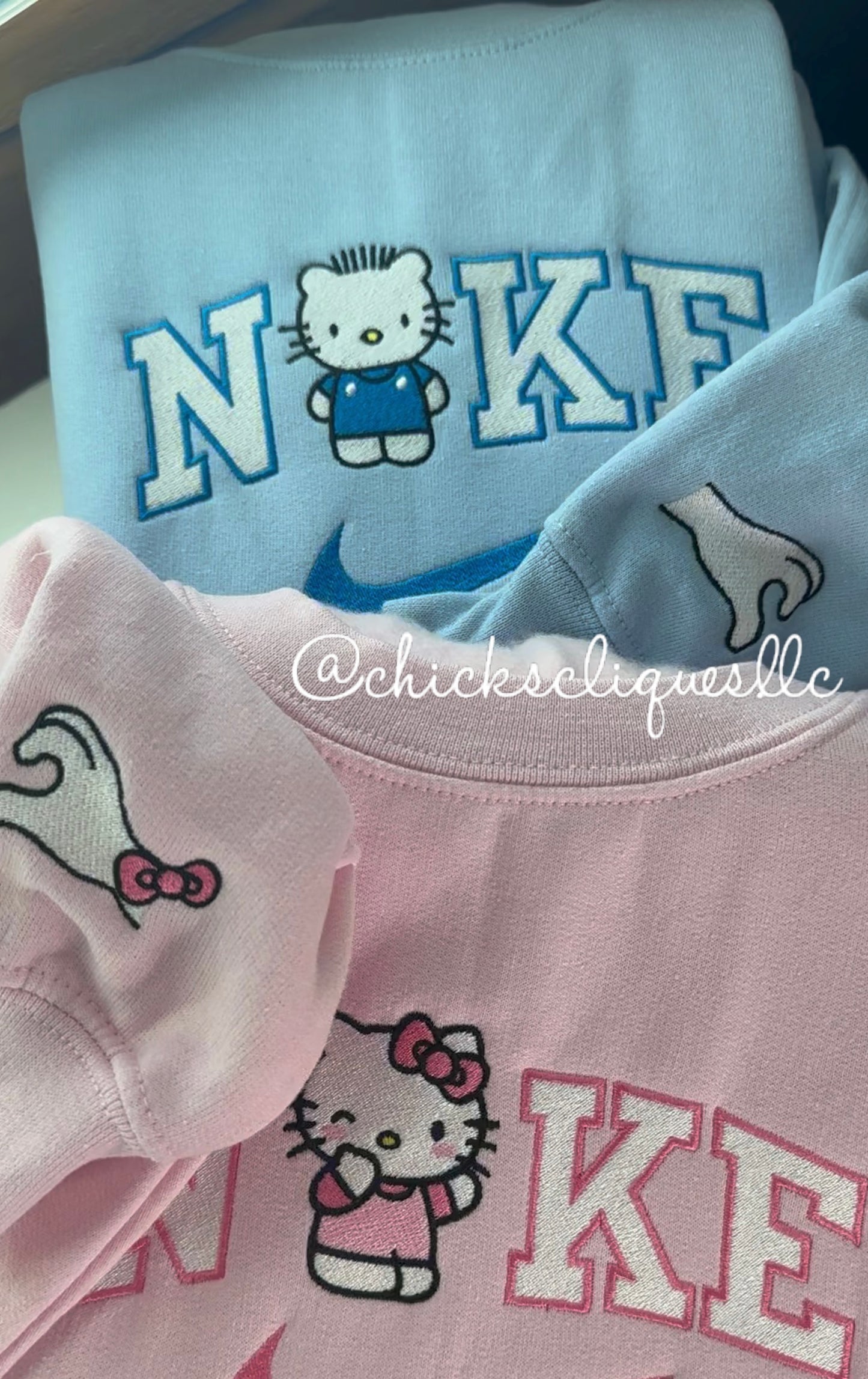 Hello Kitty and Dear Daniel Couples With Sleeve Embroidery Crewneck Sweatshirt