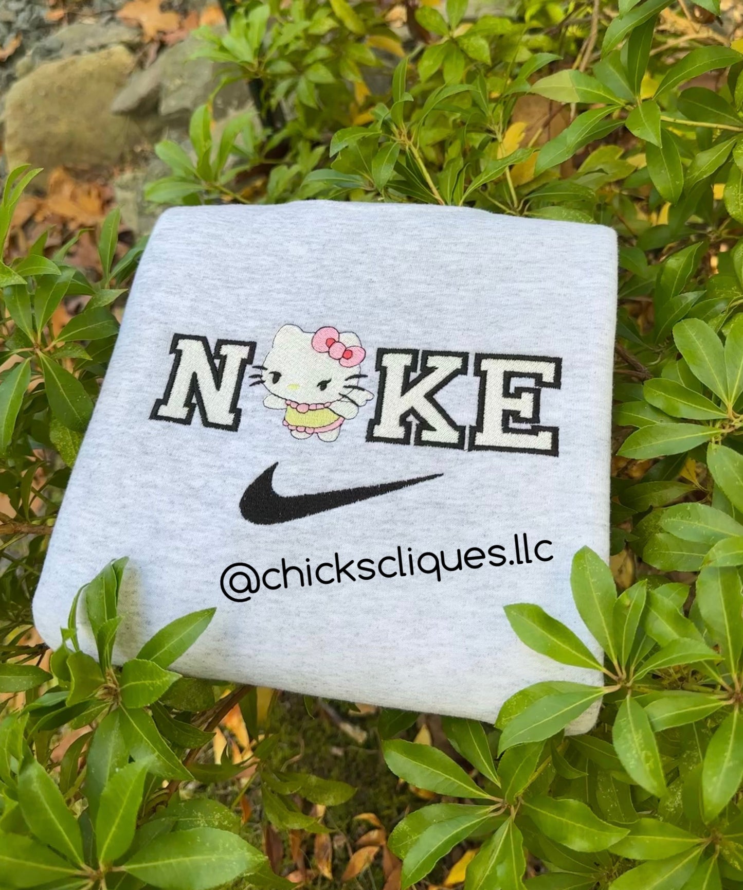 Angel Kitty Embroidery Crewneck Sweatshirt