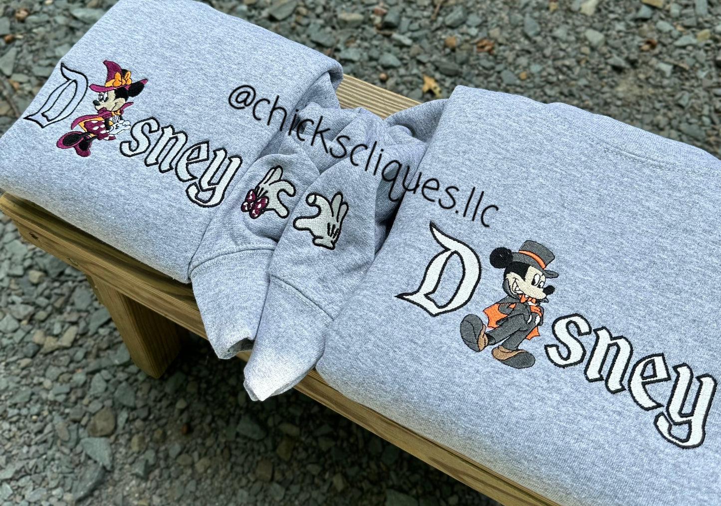 Mouse Couples With Sleeve Halloween Embroidery Crewneck Sweatshirt