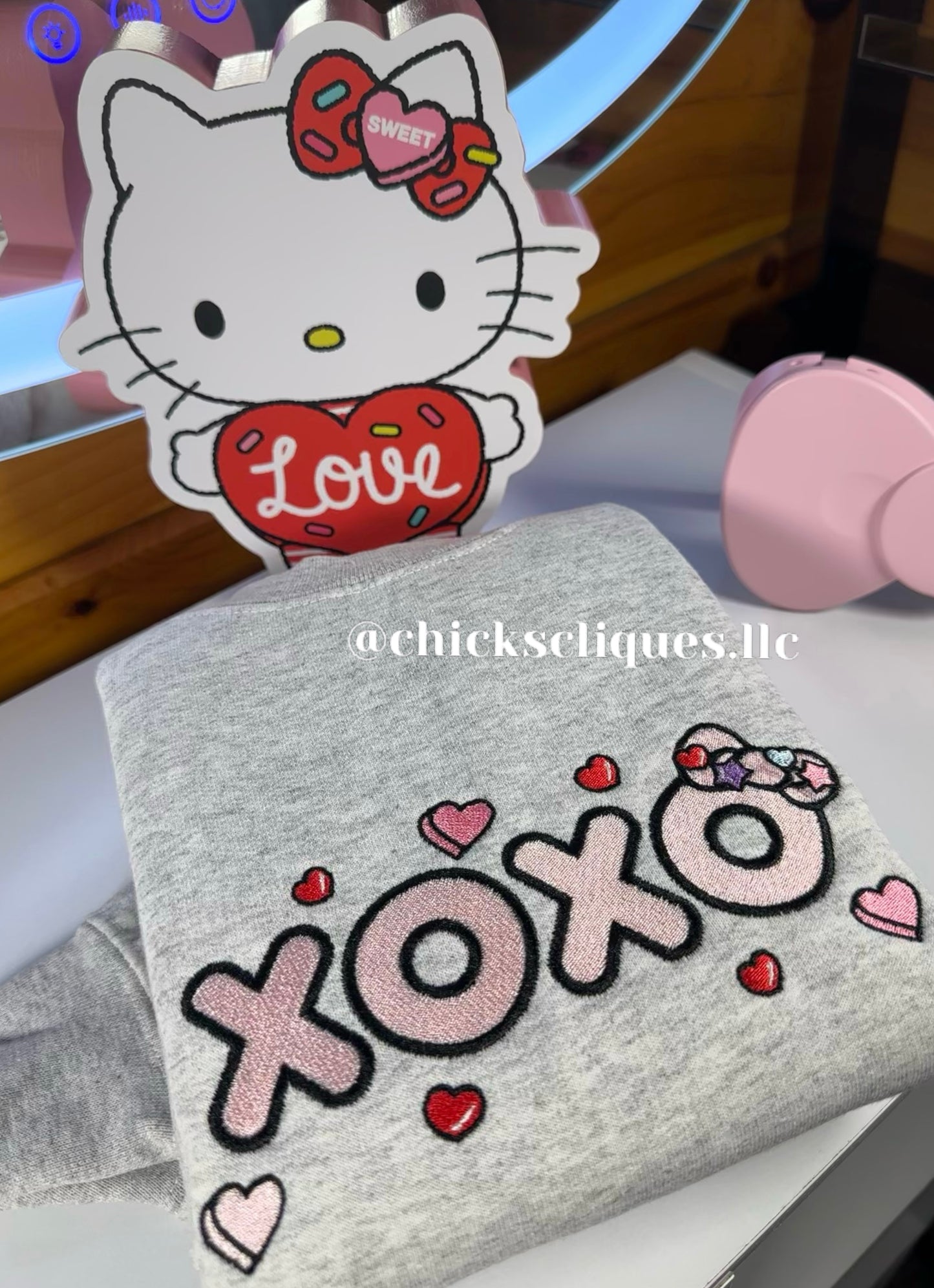 XOXO Kitty Valentines Embroidery Crewneck Sweatshirt
