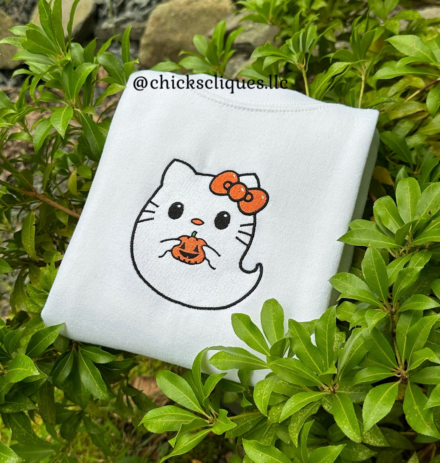Kitty Ghost Holding Pumpkin Halloween Embroidery Crewneck Sweatshirt