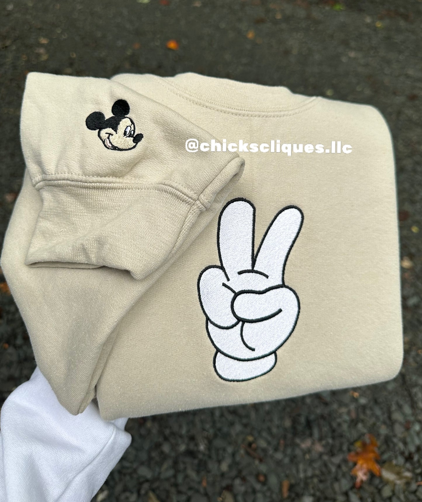 Peace Sign Mouse Embroidery Crewneck Sweatshirt