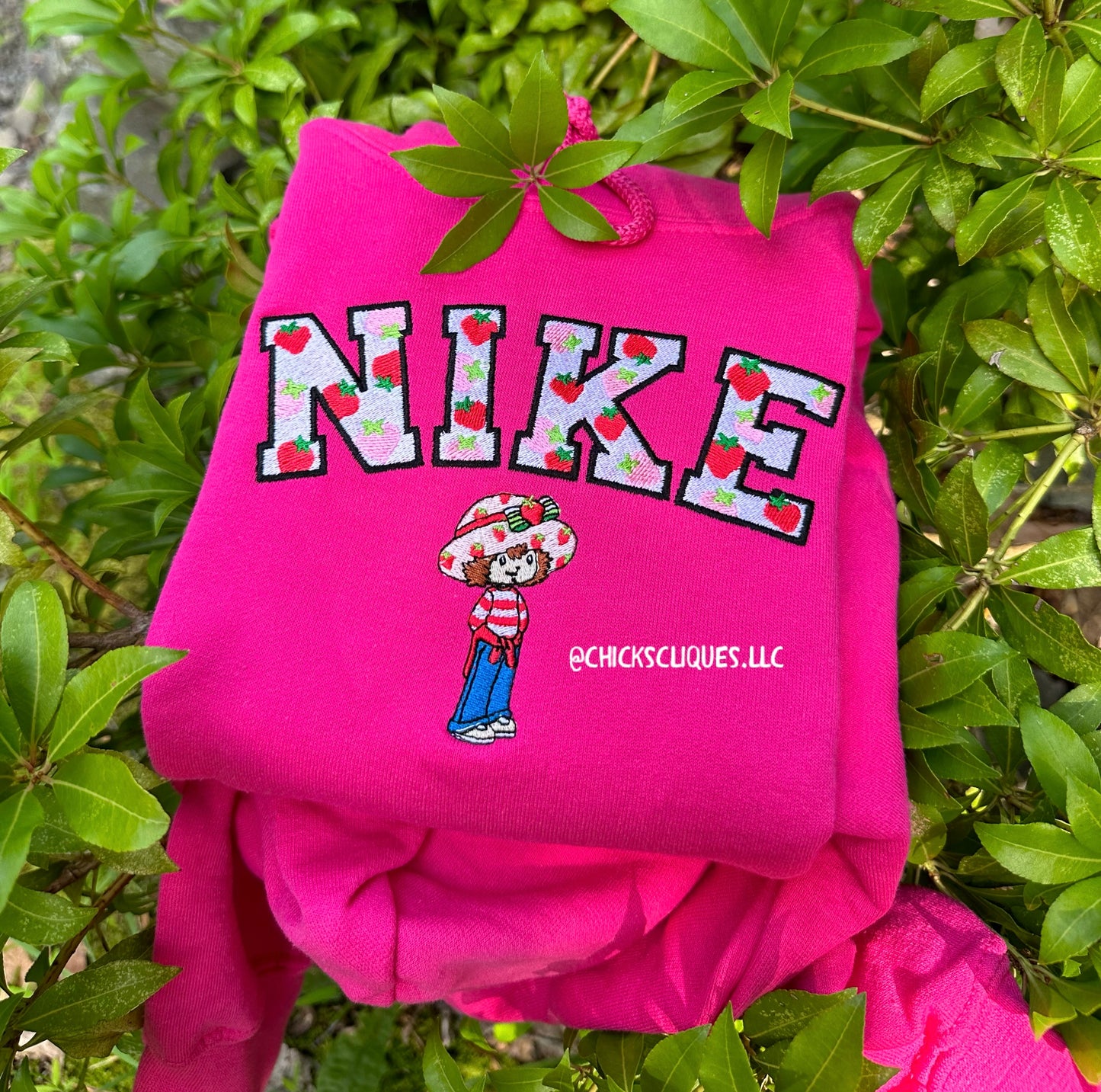 Strawberry Shortcake x Check Embroidery Crewneck Sweatshirt