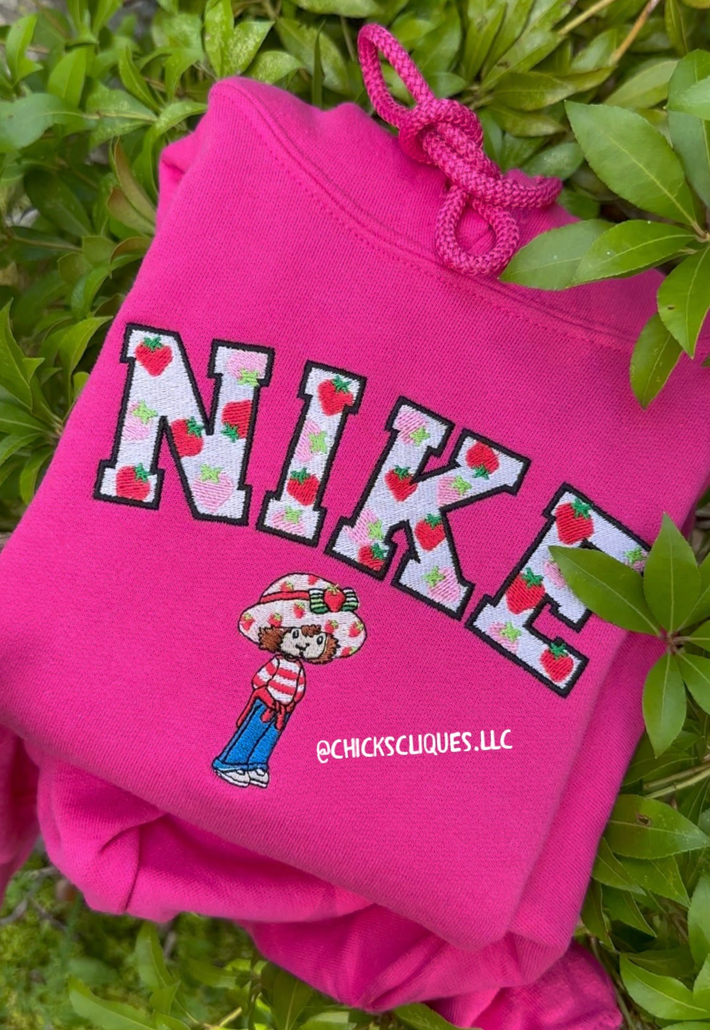 Strawberry Shortcake x Check Embroidery Crewneck Sweatshirt