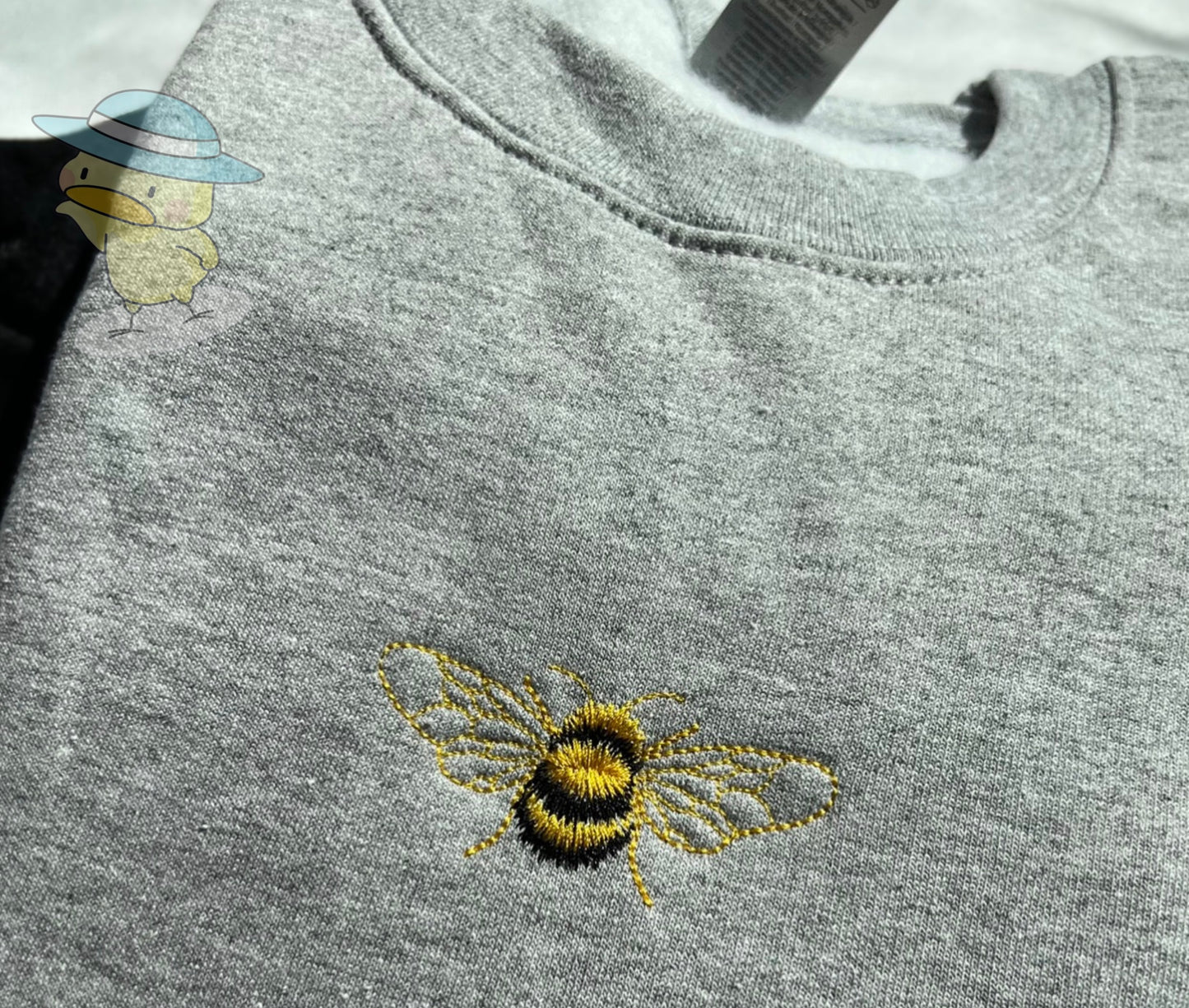Honey Bee Vintage Nature Embroidery Crewneck Sweatshirt